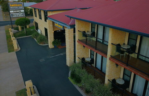 Kobbers Motor Inn - Tourism Caloundra 3