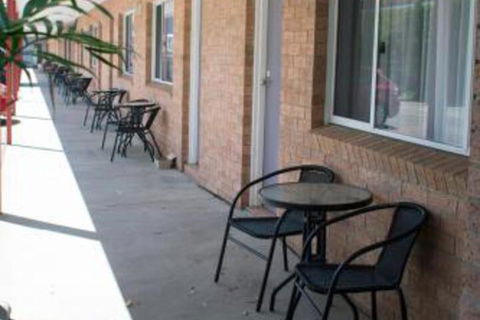 Bridge Motel - Tourism Caloundra 4