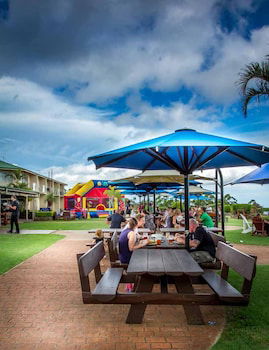 Eagle Heights Mountain Hotel - Tourism Caloundra 3