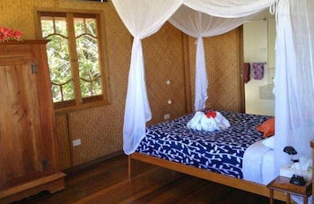 1770 Beach Shacks - Tourism Caloundra 3