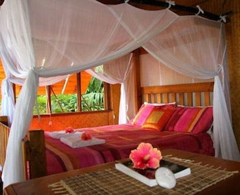 1770 Beach Shacks - Tourism Caloundra 2