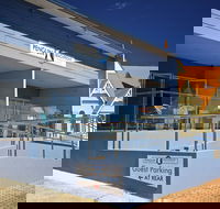 Penguin Beachfront Apartments - Tourism Caloundra