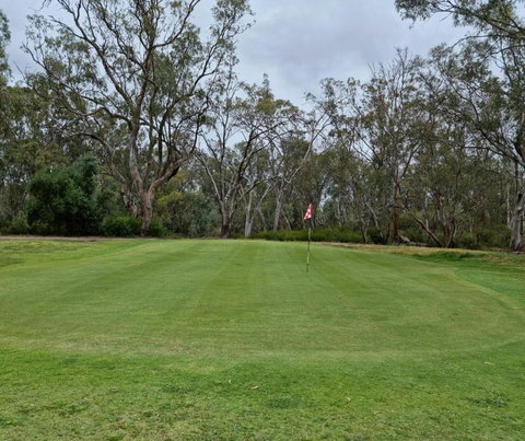 Tooleybuc Club Motor Inn - Tourism Caloundra 6