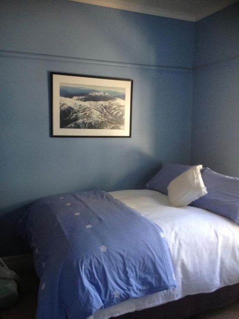Bessies Cottage - Tourism Caloundra 2