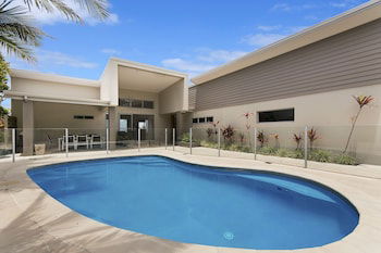 67 Orient Drive - Tourism Caloundra 0
