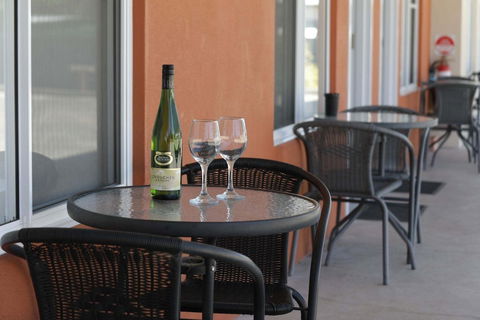 Gunnedah Lodge Motel - Tourism Caloundra 1