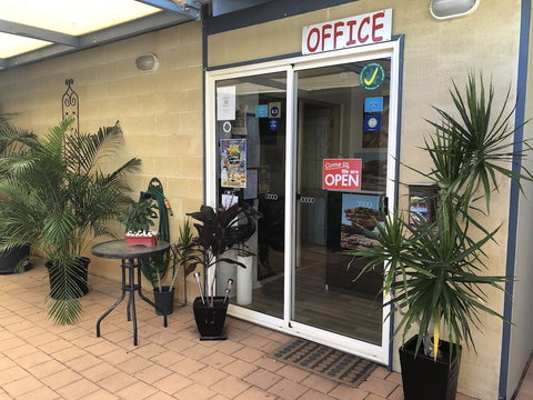 Pelican's Nest - Tourism Caloundra 5