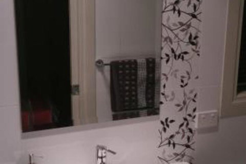 Towac Valley Cabins - Tourism Caloundra 7