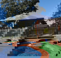 Golden Reef Motor Inn - Tourism Caloundra