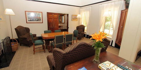 Fitzroy Inn Historic Retreat - Tourism Caloundra 5