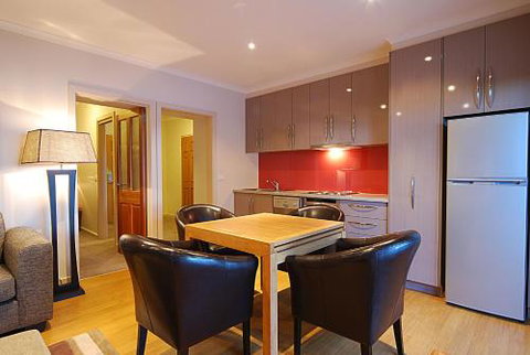 Hotel Pension Grimus - Tourism Caloundra 3