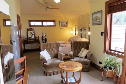 McCloud House - Tourism Caloundra 5