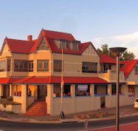McCloud House - Tourism Caloundra