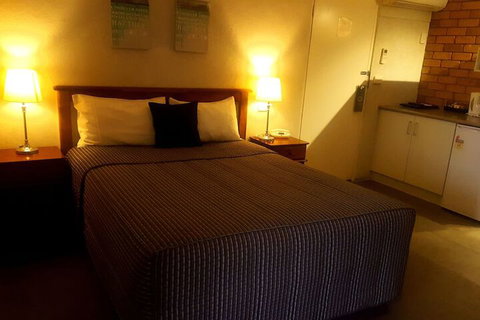 Centrepoint Motel - Tourism Caloundra 7