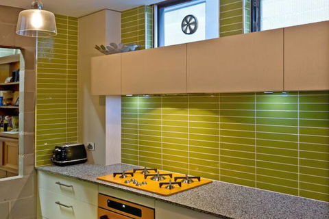 Retro House - Tourism Caloundra 2