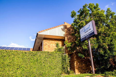 Ascot Budget Inn & Residences - Tourism Caloundra 0