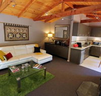 Mirkwood Forest Self contained Spa Cottages - Tourism Caloundra