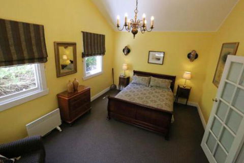 Mirkwood Forest Self Contained Spa Cottages - Tourism Caloundra 5