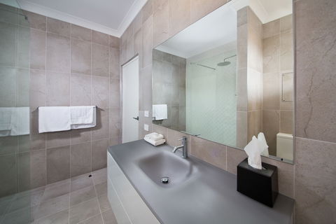 Parklands Resort & Conference Centre - Tourism Caloundra 6