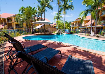Beach Court - Tourism Caloundra 0