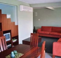 Red Brier Cottage Accommodation - Tourism Caloundra