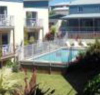 Emus Beach Resort