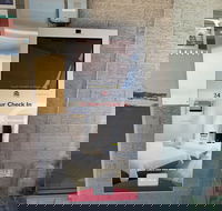 Crest Motor Inn - Tourism Caloundra