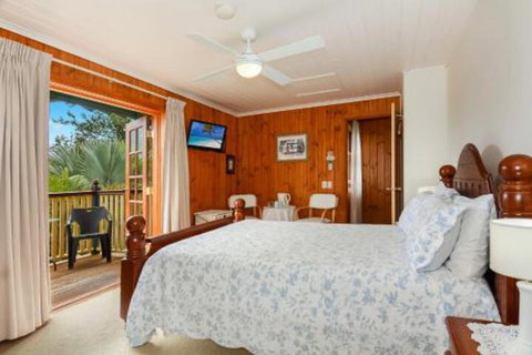 Peppertree Cottage - Tourism Caloundra 2