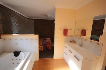 Rubyvale Motel & Holiday Units - Tourism Caloundra 6