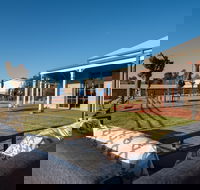 Bowen Inn Motel - Tourism Caloundra