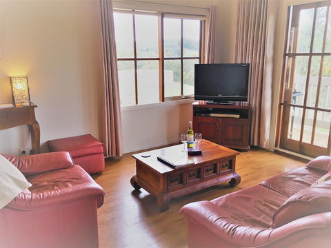 Balingup Highview Chalets - Tourism Caloundra 6