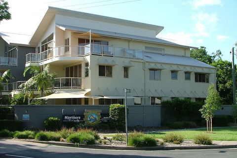 Mariners Reach 8 - Tourism Caloundra 1