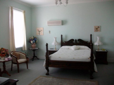 Stellas Dromana Hotel - Tourism Caloundra 1