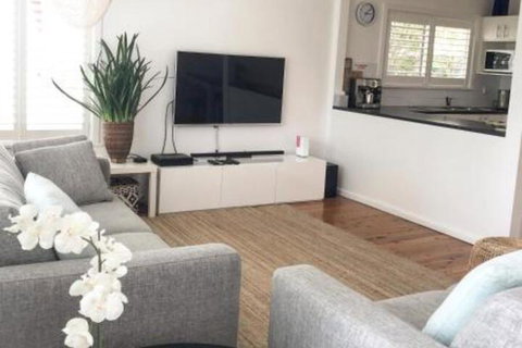 The Seaside Beachhouse Mollymook - Tourism Caloundra 6