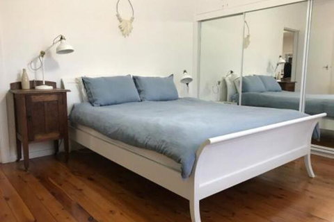 The Seaside Beachhouse Mollymook - Tourism Caloundra 3