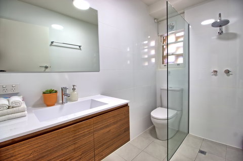 Bayswaterfront Apartments - Tourism Caloundra 4