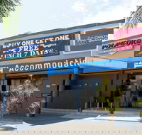 Nightcap at Playford Tavern - Tourism Caloundra