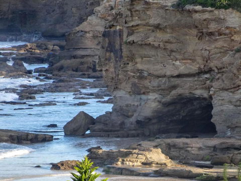 Surfside - Tourism Caloundra 1