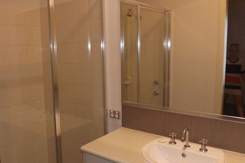 Derby Lodge Self Contained Apartments - Tourism Caloundra 7