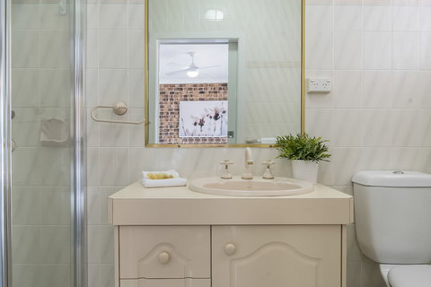 Richmond Motor Inn - Tourism Caloundra 4