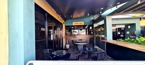 Ayr Travellers Motel - Tourism Caloundra 0