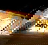 Newman Hotel - Tourism Caloundra