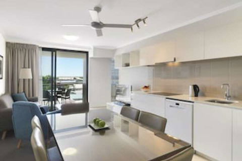 Oaks Mackay Carlyle Suites - Tourism Caloundra 0