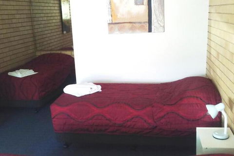 Nambour Central Motel - Tourism Caloundra 5