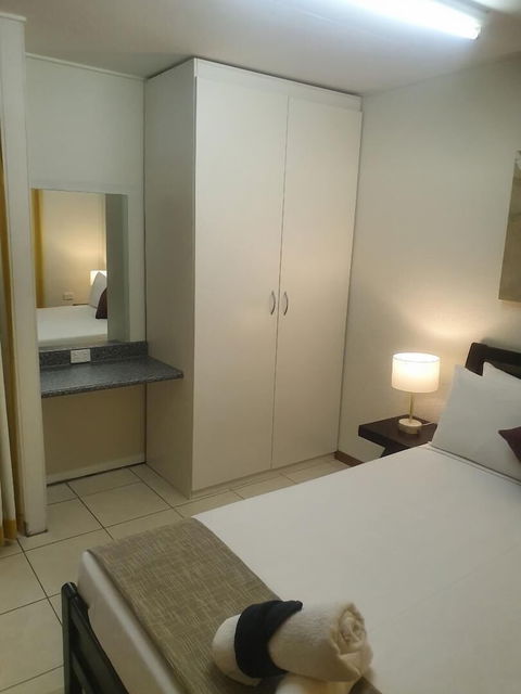 Ocean Breeze Units - Tourism Caloundra 3