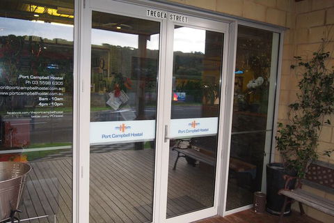 Sow And Piglets Guesthouse - Tourism Caloundra 1