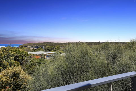 Anchors Beach House - Tourism Caloundra 6