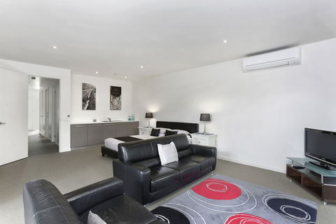 Anchors Beach House - Tourism Caloundra 2