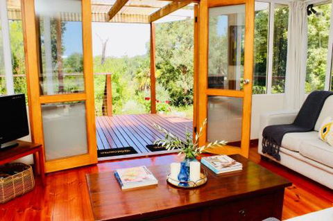 Nagoondie Studio - Tourism Caloundra 6