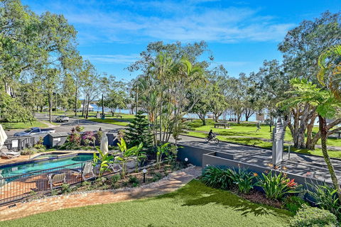 Como Noosa - Tourism Caloundra 2